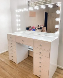 Imagen #1 de Manon K.